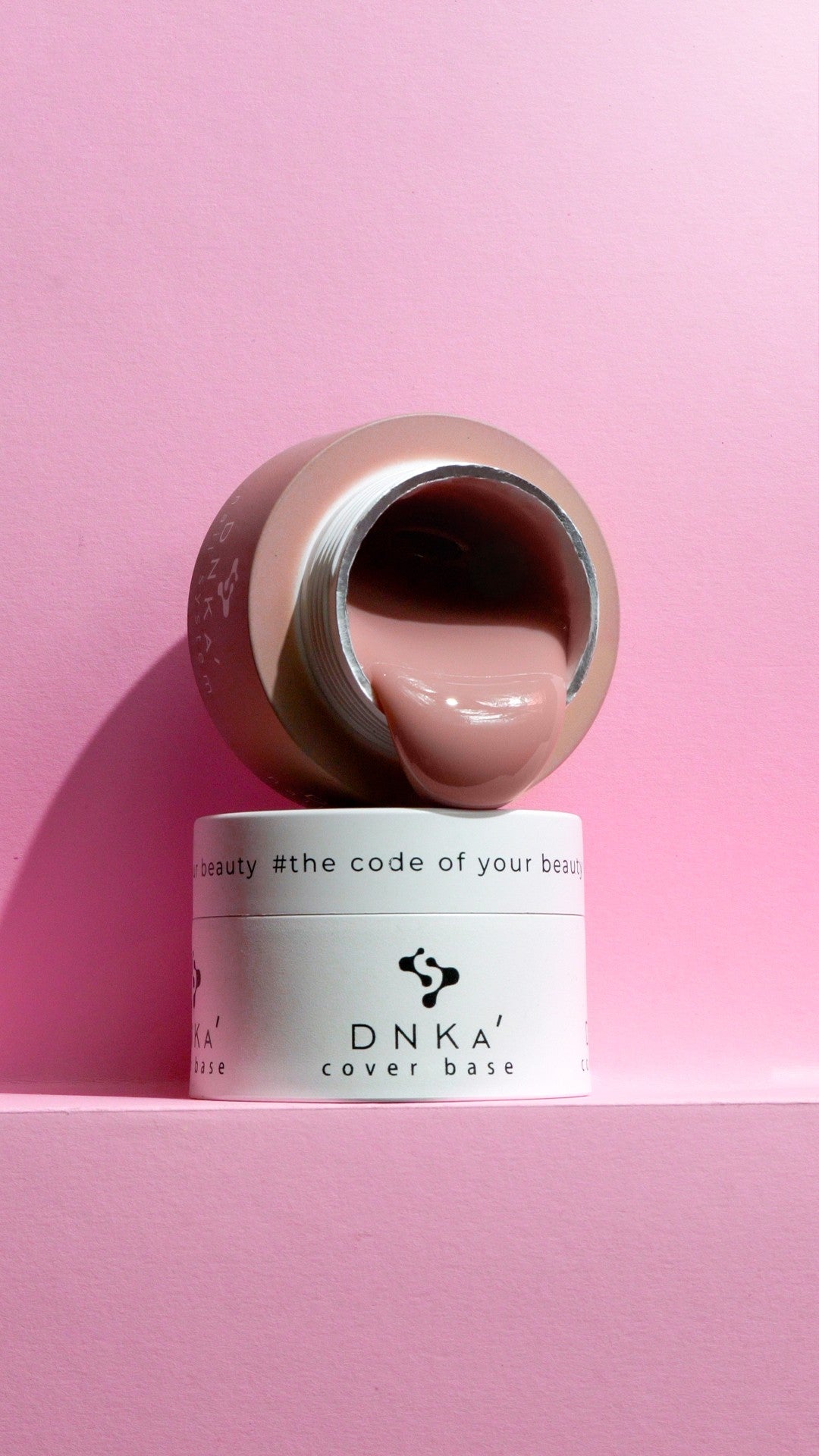 dnka builder gel #0005  Charm